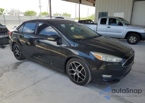 2015 Ford Focus Se z USA, uszkodzony, nr VIN 1FADP3F29FL333351